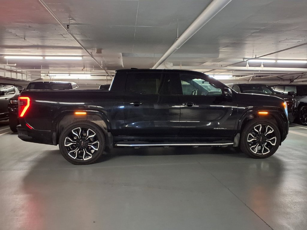 Certified 2026 GMC Sierra EV Denali AWD/4WD image 24