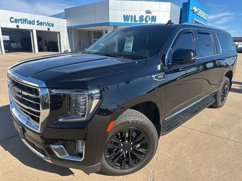 Used 2023 GMC Yukon XL SLT w/ SLT Premium Package image 1