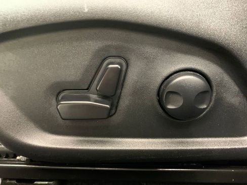 Used 2025 Jeep Compass Limited AWD/4WD image 16