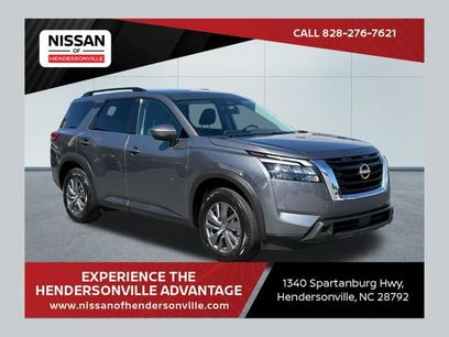 Used 2025 Nissan Pathfinder SV