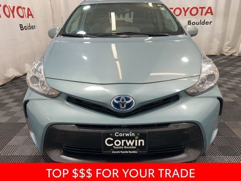 Used 2015 Toyota Prius V Three image 2