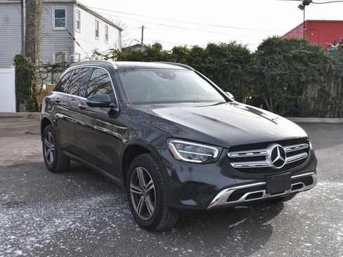 Used 2020 Mercedes-Benz GLC 300 4MATIC image 4