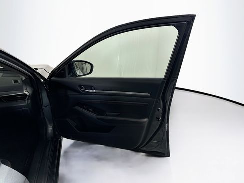 Used 2023 Nissan Altima 2.5 SR image 29