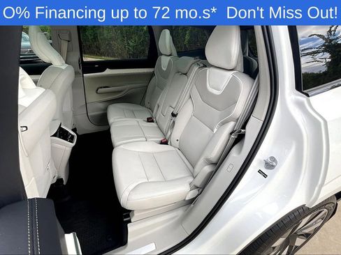 Used 2025 Volvo EX90 Ultra image 32