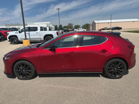 Used 2023 MAZDA MAZDA3 Hatchback w/Premium Plus Pkg AWD/4WD image 2