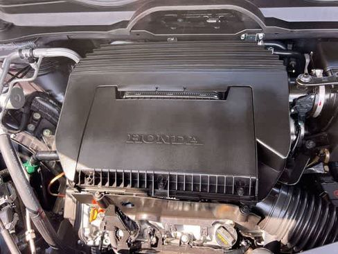 Used 2026 Honda Pilot Touring image 10