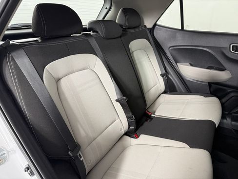 Used 2021 Hyundai Venue SEL w/ Premium Package FWD image 29