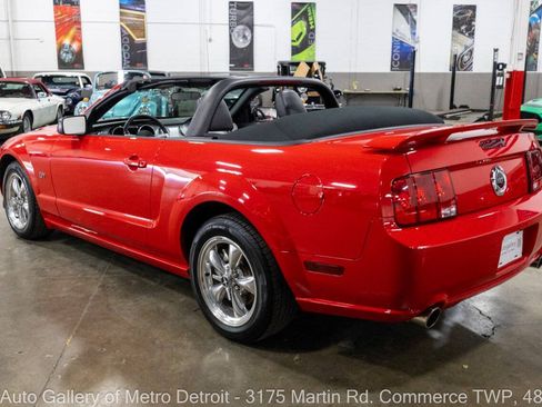 Used 2005 Ford Mustang GT Premium RWD image 5