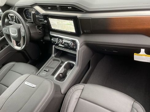 Used 2025 GMC Sierra 2500 Denali w/ Denali Reserve Package image 29