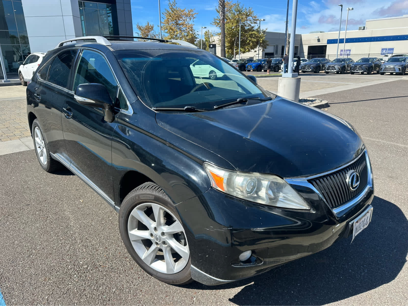 Used 2011 Lexus RX 350 2WD w/ Premium Pkg image 2