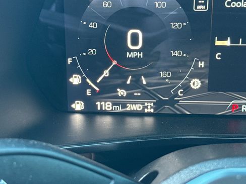 Used 2025 GMC Canyon AT4 w/ Nightfall Edition image 29