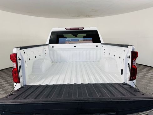 Used 2025 Chevrolet Silverado 1500 LT image 25