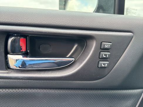 Used 2017 Subaru Outback 2.5i Limited image 28