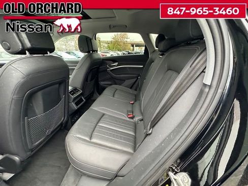 Used 2022 Audi e-tron Premium image 13