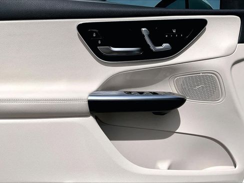 New 2026 Mercedes-Benz GLC 300 image 15