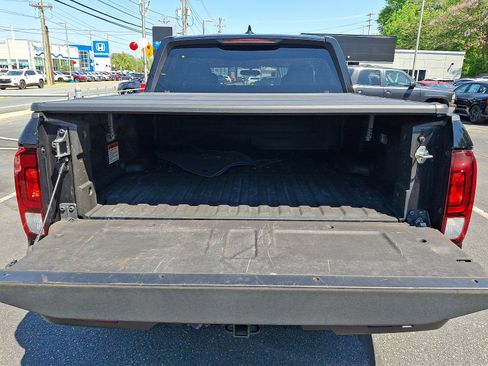 Certified 2017 Honda Ridgeline Sport image 20