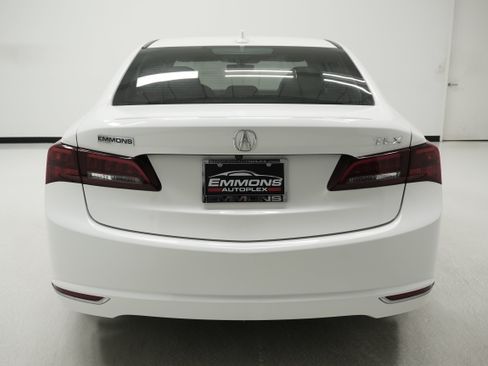 Used 2016 Acura TLX w/ Technology Package FWD image 5