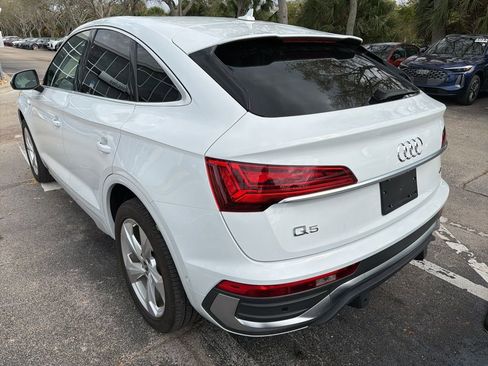 Used 2023 Audi Q5 2.0T Prestige w/ Prestige Package image 7