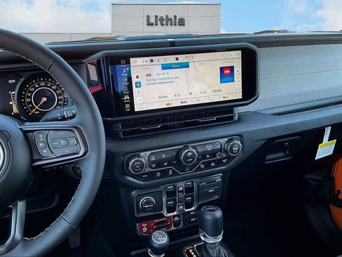 New 2025 Jeep Gladiator Sport image 17