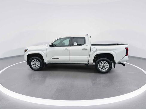 New 2026 Toyota Tacoma SR5 image 5