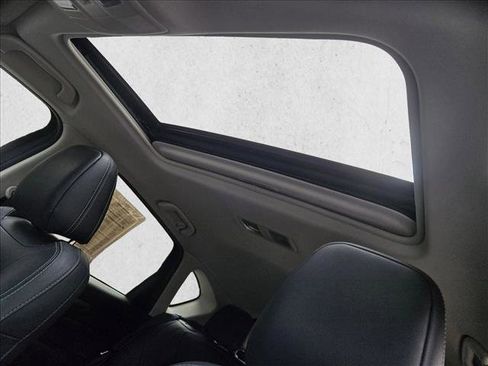 Used 2025 MAZDA CX-5 AWD 2.5 S w/ Preferred Package image 16