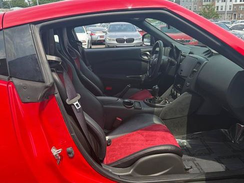 Used 2016 Nissan 370Z NISMO RWD image 14