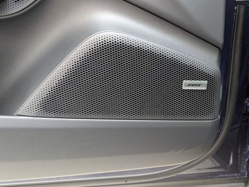 New 2025 Porsche Macan 4S Electric image 14