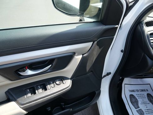 Used 2020 Honda CR-V LX image 14