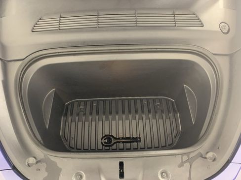 Used 2022 Tesla Model Y Performance image 10