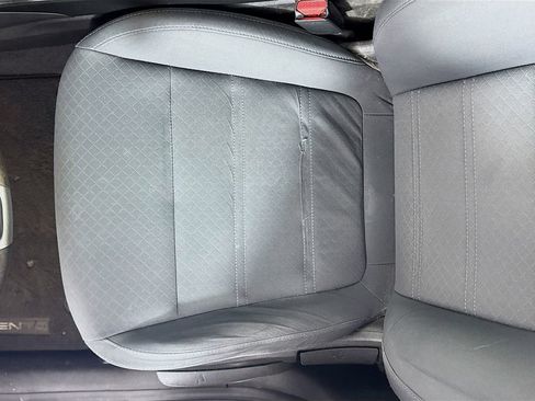 Used 2017 Kia Sorento FWD image 19