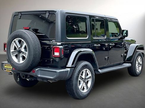 Used 2023 Jeep Wrangler Unlimited Sahara AWD/4WD image 5