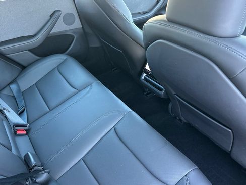 Used 2024 Tesla Model 3 Standard Range RWD image 17