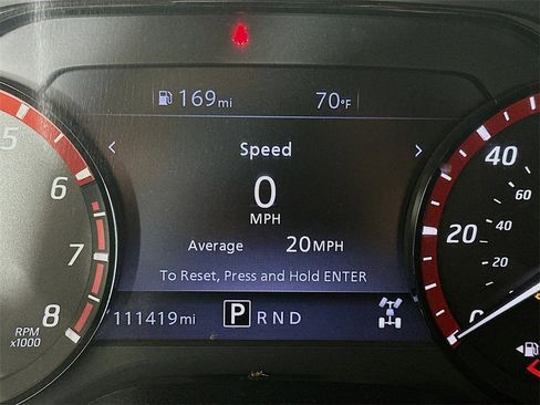 Used 2021 Nissan Titan PRO-4X w/ Pro-4x Convenience Package image 15