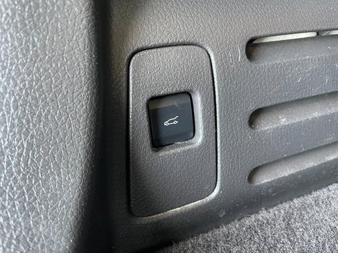 Used 2014 Ford Edge SEL w/ Driver Entry Package FWD image 22