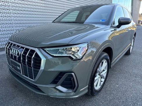 Certified 2025 Audi Q3 2.0T Premium w/ Convenience Package image 1