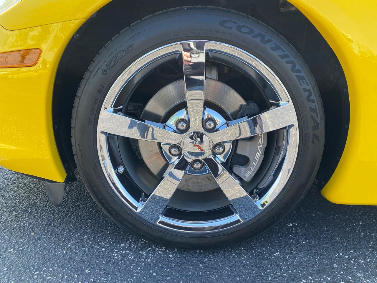 Used 2008 Chevrolet Corvette Coupe w/ Preferred Equipment Group RWD image 34