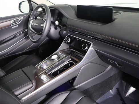 Used 2024 Genesis GV80 3.5T image 32