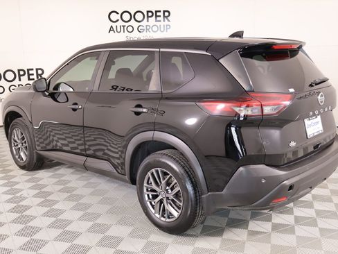 Used 2021 Nissan Rogue S image 21