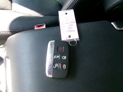 Used 2016 Land Rover LR4 HSE image 20