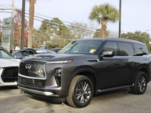 Certified 2025 INFINITI QX80 Pure image 2