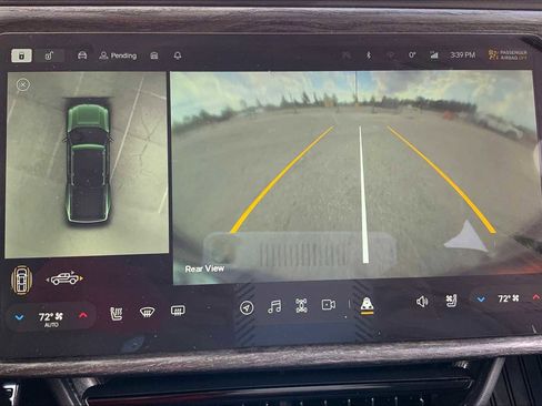 Used 2022 Rivian R1T Adventure image 25