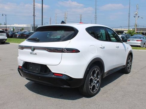 Used 2025 Alfa Romeo Tonale w/ Premium Package AWD/4WD image 42