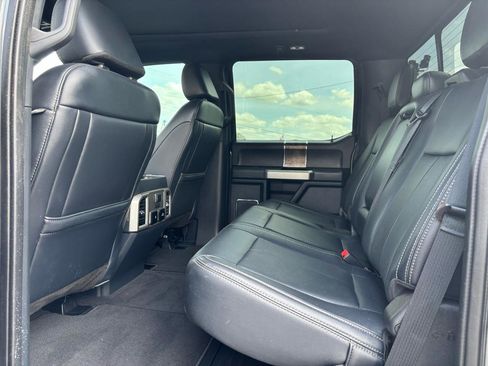 Used 2022 Ford F250 Lariat w/ Black Appearance Package AWD/4WD image 11
