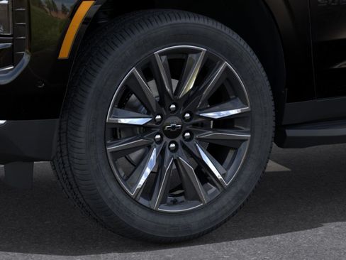 New 2026 Chevrolet Suburban LS w/ LS Custom Edition AWD/4WD image 33
