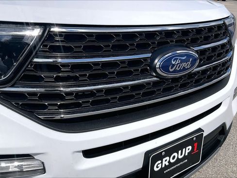 Used 2022 Ford Explorer XLT w/ Equipment Group 202A RWD image 48