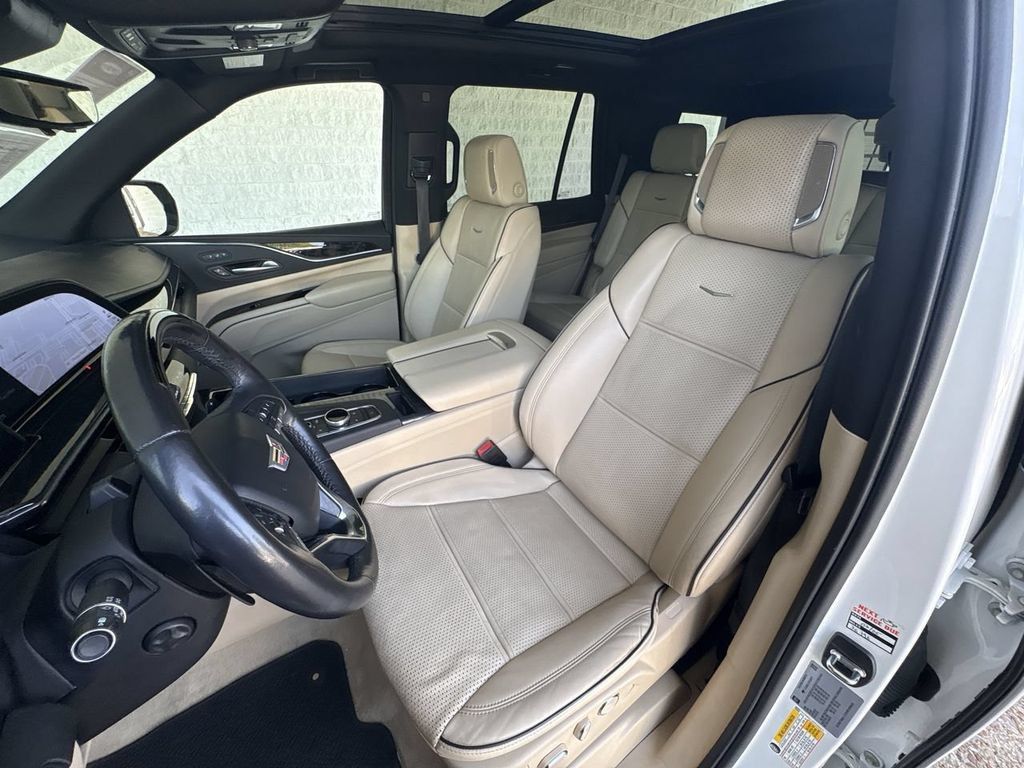 Certified 2023 Cadillac Escalade Premium Luxury w/ Performance Package AWD/4WD image 20