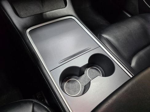 Used 2023 Tesla Model 3 Standard Range image 42
