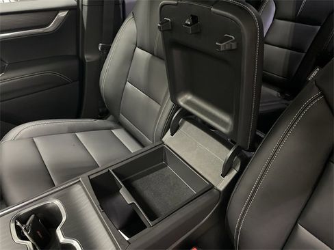 New 2026 GMC Acadia Elevation image 26