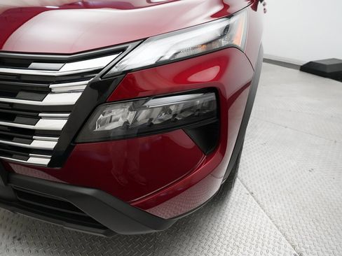 Certified 2024 Nissan Rogue SV image 23