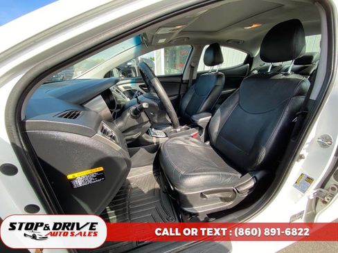 Used 2012 Hyundai Elantra Limited image 17